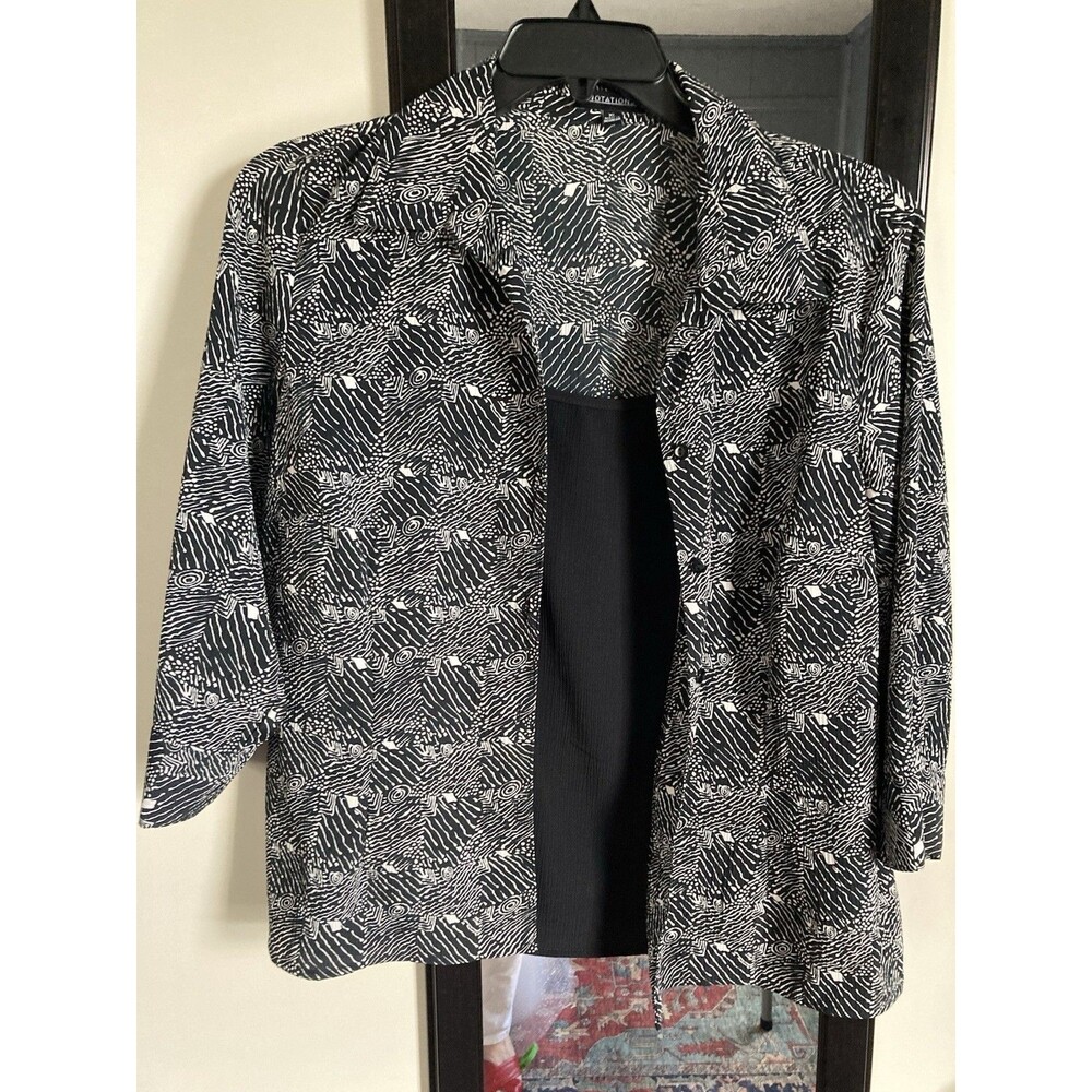 Notations Top XL Black & White Geometric Open Button Front Excellent Condition